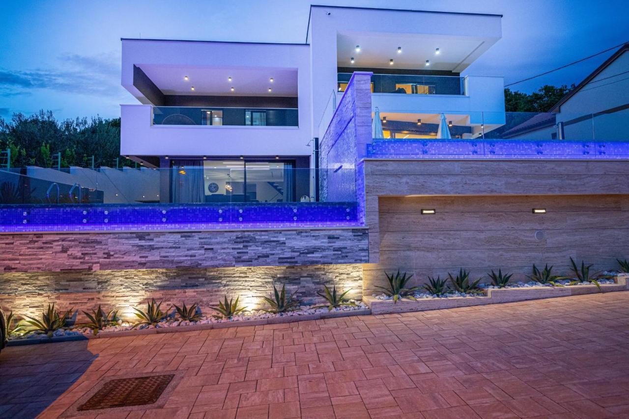 Villa Marassi With Heated Pool, Hot Tub And Sauna Crikvenica Εξωτερικό φωτογραφία
